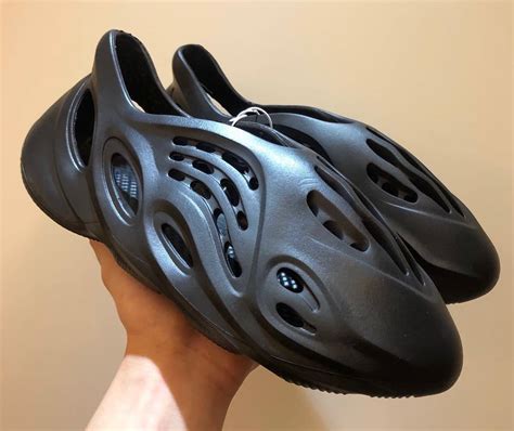 fake adidas foam runner